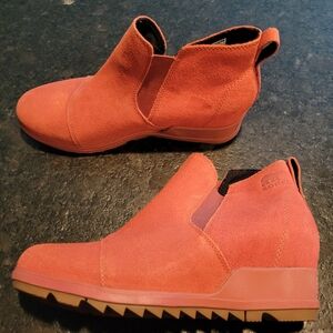 Brand New Sorel Women's Evie Size 10 Suede Leather Wedge Waterproof Boots